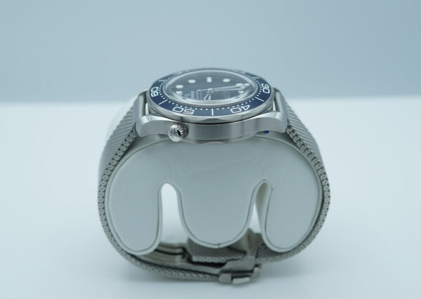 OMEGA SEAMASTER DIVER 300M 007 JAMES BOND 60th ANNIVERSARY 2024 COMPLETE SET - Image 4
