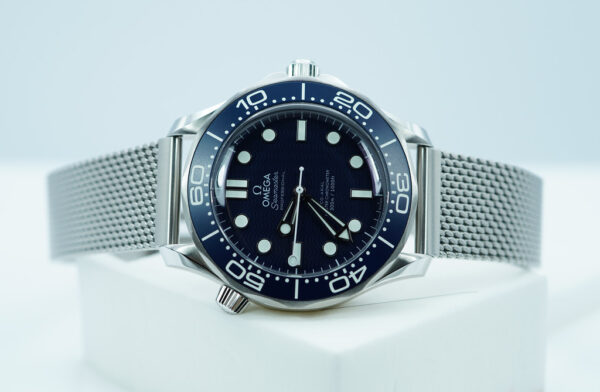 OMEGA SEAMASTER DIVER 300M 007 JAMES BOND 60th ANNIVERSARY 2024 COMPLETE SET - Image 10