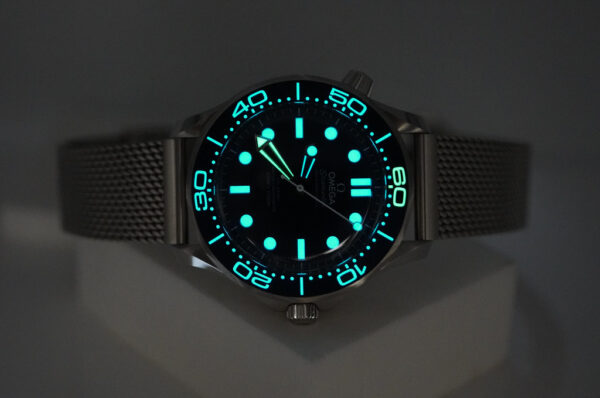 OMEGA SEAMASTER DIVER 300M 007 JAMES BOND 60th ANNIVERSARY 2024 COMPLETE SET - Image 11
