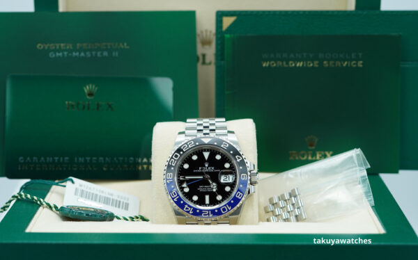 Rolex 126710BLNR GMT MASTER 2 BLACK BLUE BEZEL JUBILEE 2022 WARRANTY FULL SET - Image 2