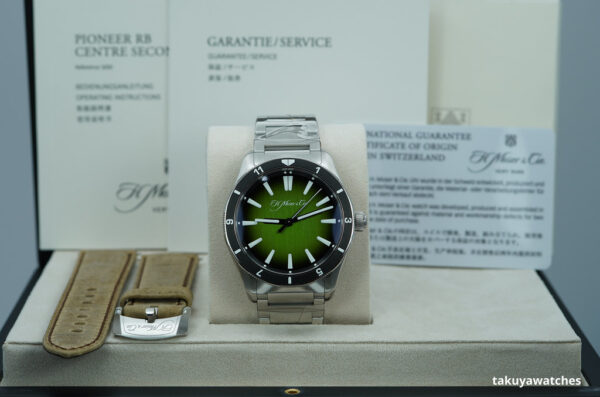 BRAND NEW H. Moser & Cie PIONEER RB CENTRE SECONDS C.02 FOR COLLECTIVE GREEN FUMÉ DIAL LIMITED FULL SET - Image 2