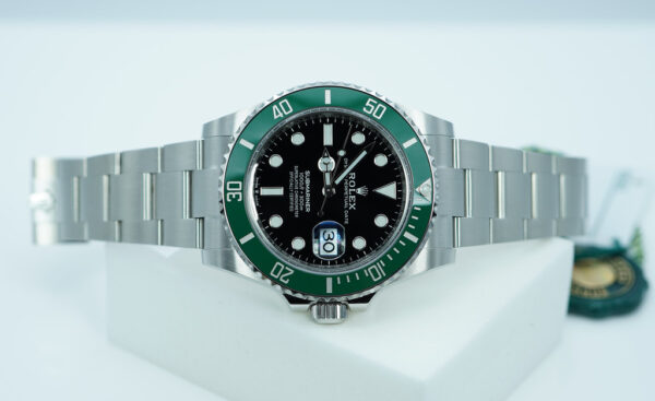 NEW Rolex 126610LV SUBMARINER GREEN MK1 BEZEL BLACK DIAL 2023 41MM FULL SET - Image 9