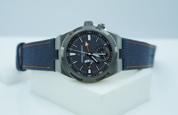 Vacheron CONSTANTIN OVERSEAS EVEREST 7910V DUAL TIME TITANIUM LIMITED 150 FULL SET - Image 10