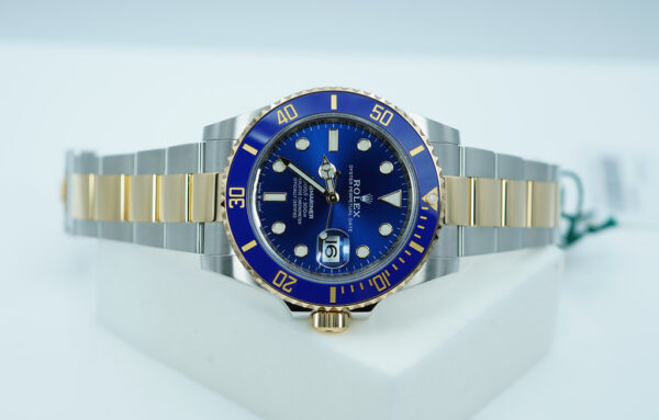 NEW Rolex 126613LB SUBMARINER BLUESY YELLOW GOLD STEEL BLUE DIAL 2023 FULL SET - Image 9