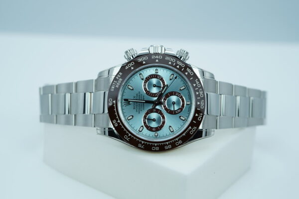 Rolex 116506 PLATINUM COSMOGRAPH DAYTONA ICE BLUE DIAL 2023 COMPLETE SET - Image 10