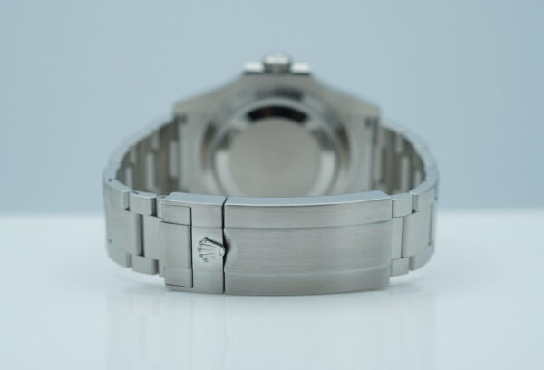Rolex 124060 SUBMARINER NO DATE 41MM 2023 WARRANTY COMPLETE SET - Image 7