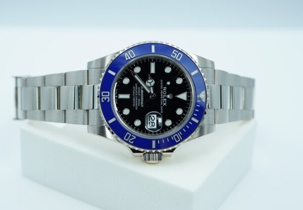 Rolex 126619LB SUBMARINER 41 18K WHITE GOLD BLUE BEZEL 2021 WARRANTY FULL SET - Image 9