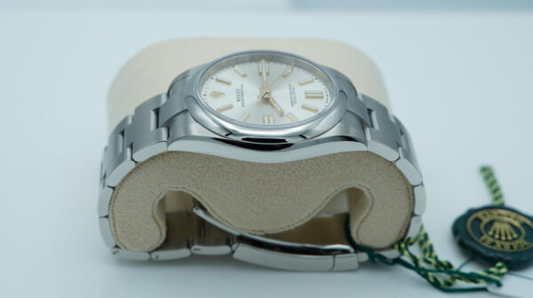 NEW Rolex 124300 OYSTER PERPETUAL 41 SILVER DIAL 2023 WARRANTY COMPLETE SET - Image 4