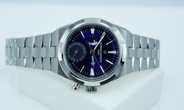 Vacheron CONSTANTIN OVERSEAS DUAL TIME 7920V BLUE DIAL 2024 NEW MODEL FULL SET - Image 9