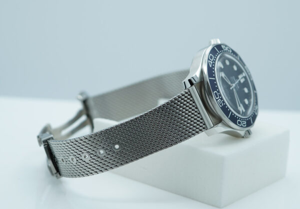 OMEGA SEAMASTER DIVER 300M 007 JAMES BOND 60th ANNIVERSARY 2023 FULL SET - Image 5
