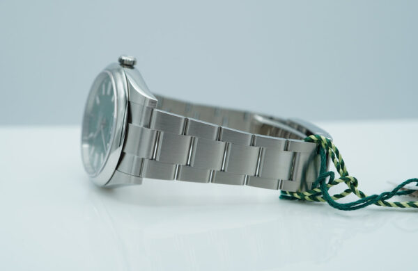 BRAND NEW Rolex 124300 OYSTER PERPETUAL 41 GREEN DIAL 2024 COMPLETE SET - Image 5
