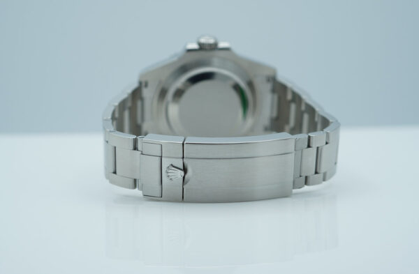 Rolex 126610LV SUBMARINER 41 GREEN MK1 BEZEL STARBUCKS 2022 WARRANTY FULL SET - Image 7