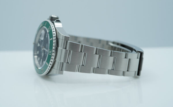 Rolex 126610LV SUBMARINER 41 GREEN MK1 BEZEL STARBUCKS 2022 WARRANTY FULL SET - Image 5