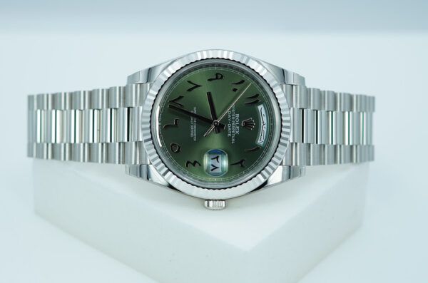MINT Rolex 228236 DAY DATE PLATINUM FLUTED BEZEL ARABIC GREEN DIAL 2024 RARE FULL SET - Image 9
