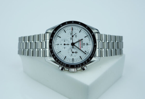 Omega SPEEDMASTER PROFESSIONAL MOONWATCH WHITE DIAL 2024 EXTRA STRAP FULL SET - Image 9