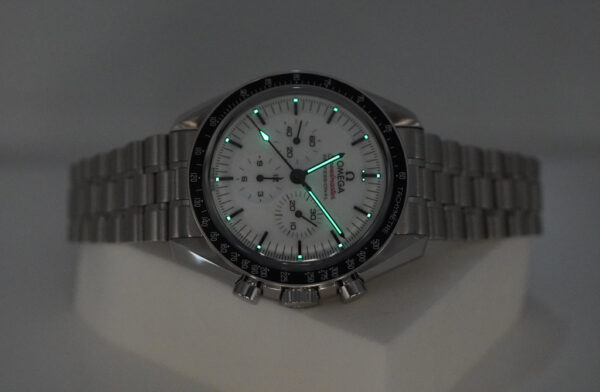 Omega SPEEDMASTER PROFESSIONAL MOONWATCH WHITE DIAL 2024 EXTRA STRAP FULL SET - Image 11