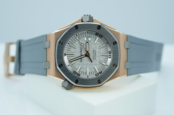 Audemars PIGUET ROYAL OAK OFFSHORE DIVER 15711 ROSE GOLD JAPAN LIMITED 500 FULL SET - Image 10