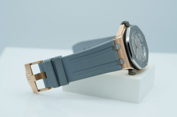 Audemars PIGUET ROYAL OAK OFFSHORE DIVER 15711 ROSE GOLD JAPAN LIMITED 500 FULL SET - Image 5