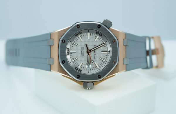 Audemars PIGUET ROYAL OAK OFFSHORE DIVER 15711 ROSE GOLD JAPAN LIMITED 500 FULL SET - Image 9