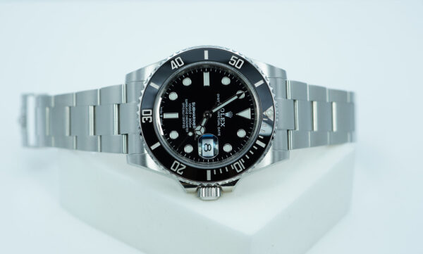 Rolex 126610LN SUBMARINER DATE 41 NEW MODEL 2021 WARRANTY COMPLETE SET - Image 9