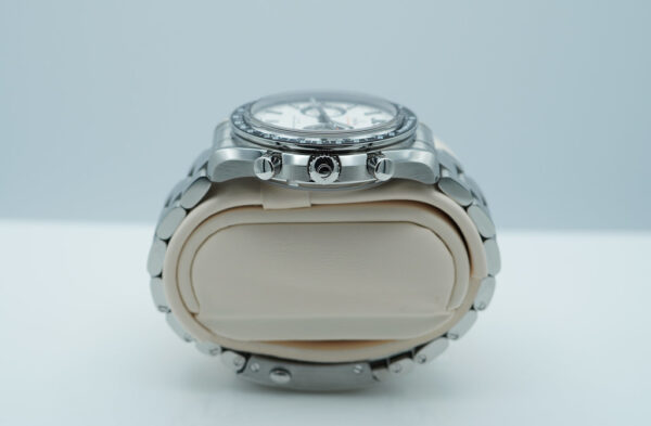 Omega SPEEDMASTER RACING WHITE DIAL EXTRA LEATHER STRAP 2023 WARRANTY - Image 3