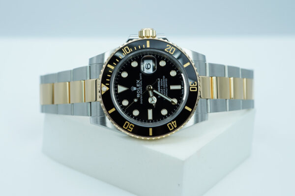 Rolex 126613LN SUBMARINER 18K YELLOW GOLD STEEL BLACK DIAL 2023 FULL SET - Image 9