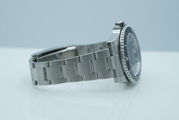 Rolex 114060 SUBMARINER NO DATE STAINLESS STEEL 40MM 2018 COMPLETE SET - Image 6