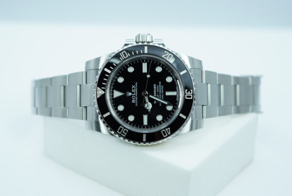 Rolex 114060 SUBMARINER NO DATE STAINLESS STEEL 40MM 2018 COMPLETE SET - Image 10