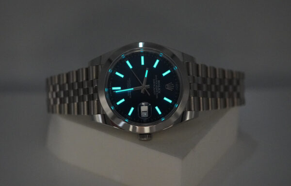Rolex 126300 DATEJUST 41 BLUE STICK DIAL JUBILEE BAND 2024 COMPLETE SET - Image 11