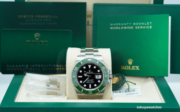 Rolex 126610LV SUBMARINER 41 GREEN MK2 BEZEL BLACK DIAL 2024 COMPLETE SET - Image 2