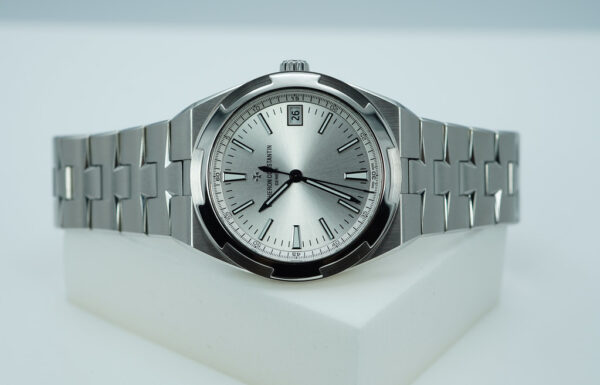 Vacheron CONSTANTIN OVERSEAS 4500V STAINLESS STEEL SILVER DIAL 2021 FULL SET - Image 11