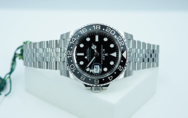 BRAND NEW Rolex 126710GRNR GMT MASTER II BLACK GREY BEZEL JUBILEE BAND 2024 FULL SET - Image 9