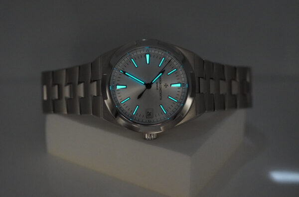 Vacheron CONSTANTIN OVERSEAS 4500V STAINLESS STEEL SILVER DIAL 2021 FULL SET - Image 12