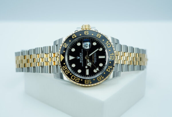 Rolex 126713GRNR GMT MASTER 2 GREY BLACK BEZEL JUBILEE BAND 2024 FULL SET - Image 10