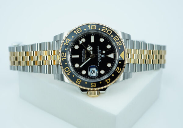 Rolex 126713GRNR GMT MASTER 2 GREY BLACK BEZEL JUBILEE BAND 2024 FULL SET - Image 9