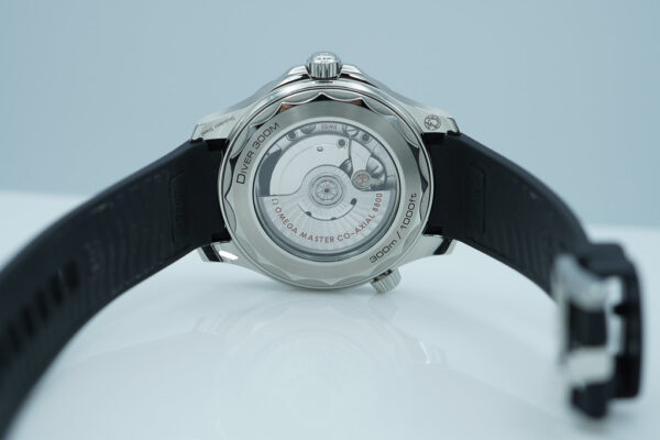 Omega SEAMASTER DIVER 300M WHITE WAVE DIAL RUBBER STRAP 2024 WARRANTY - Image 8