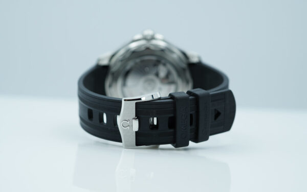Omega SEAMASTER DIVER 300M WHITE WAVE DIAL RUBBER STRAP 2024 WARRANTY - Image 7