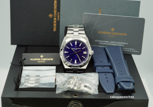 Vacheron CONSTANTIN OVERSEAS 4520V STAINLESS STEEL BLUE DIAL 2024 NEW MODEL FULL SET - Image 2