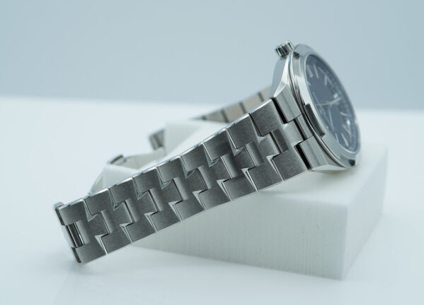 Vacheron CONSTANTIN OVERSEAS 4520V STAINLESS STEEL BLUE DIAL 2024 NEW MODEL FULL SET - Image 6