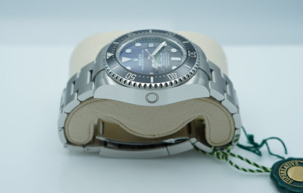 Rolex 136660 DEEPSEA D-BLUE DIAL JAMES CAMERON 2024 COMPLETE SET - Image 4