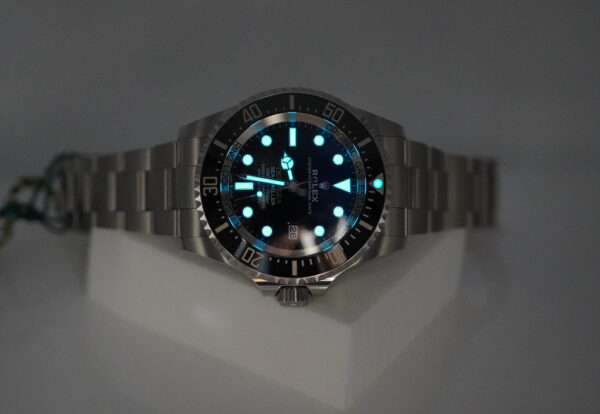 Rolex 136660 DEEPSEA D-BLUE DIAL JAMES CAMERON 2024 COMPLETE SET - Image 11