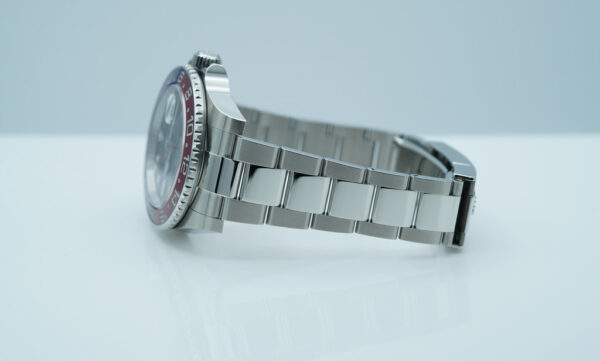 Rolex 126710BLRO PEPSI GMT MASTER 2 RED BLUE BEZEL OYSTER BAND 2023 FULL SET - Image 5