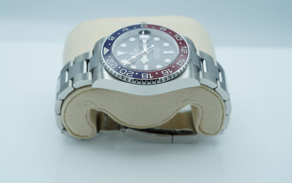 Rolex 126710BLRO PEPSI GMT MASTER 2 RED BLUE BEZEL OYSTER BAND 2023 FULL SET - Image 3