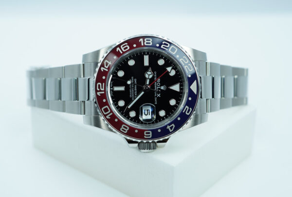 Rolex 126710BLRO PEPSI GMT MASTER 2 RED BLUE BEZEL OYSTER BAND 2023 FULL SET - Image 9