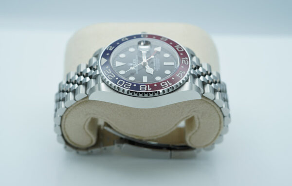 Rolex 126710BLRO PEPSI GMT MASTER II RED BLUE JUBILEE BAND 2024 FULL SET - Image 4