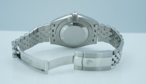 Rolex 126334 DATEJUST 41 FLUTED BEZEL BLUE ROMAN DIAL JUBILEE 2024 FULL SET - Image 8