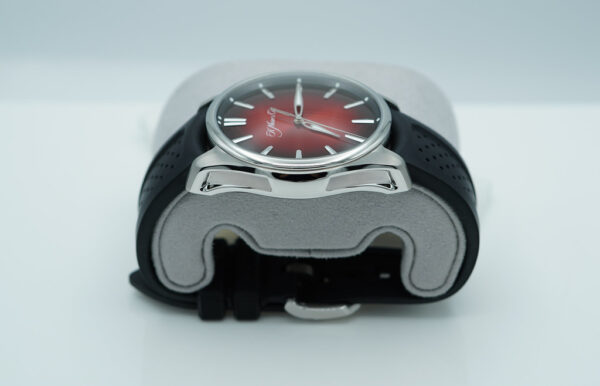 H. Moser & Cie PIONEER CENTRE SECONDS MAD RED DIAL 2023 BOXES PAPERS - Image 4
