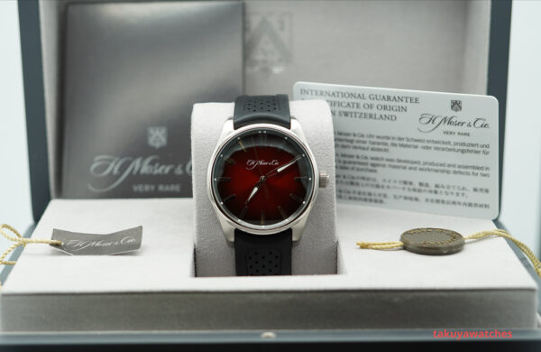H. Moser & Cie PIONEER CENTRE SECONDS MAD RED DIAL 2023 BOXES PAPERS - Image 2