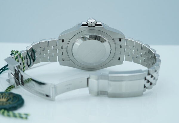 BRAND NEW Rolex 126710GRNR GMT MASTER II BLACK GREY BEZEL JUBILEE BAND 2024 FULL SET - Image 7