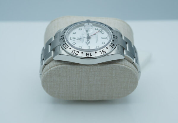 Rolex 16570 EXPLORER II 40MM POLAR WHITE DIAL F SERIAL BOXES PAPERS - Image 4